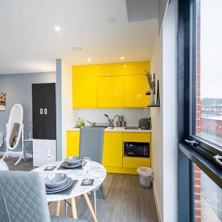 Excellent Studio Balcony Apartment In Sheffield Eksteriør bilde