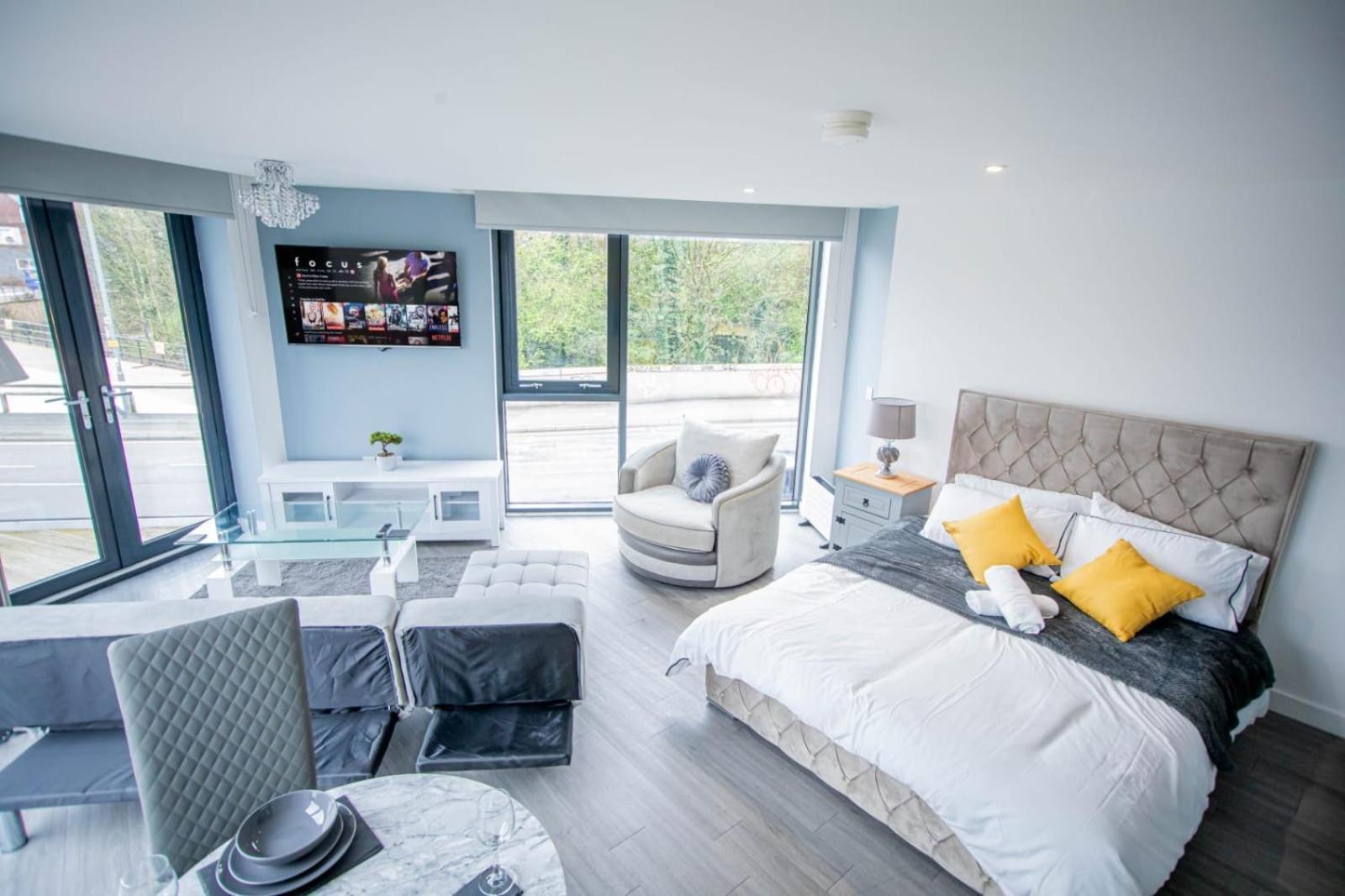 Excellent Studio Balcony Apartment In Sheffield Eksteriør bilde