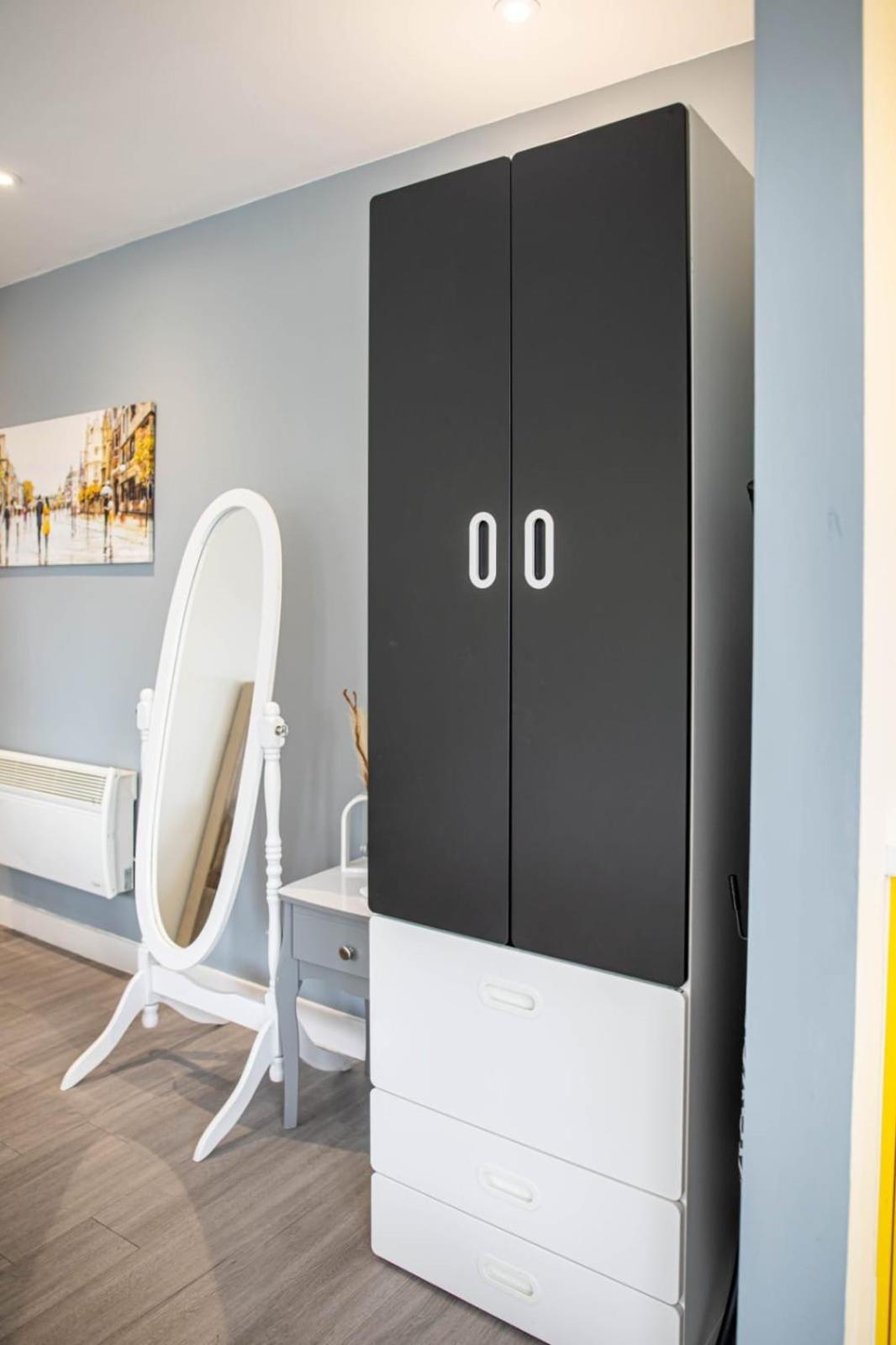 Excellent Studio Balcony Apartment In Sheffield Eksteriør bilde